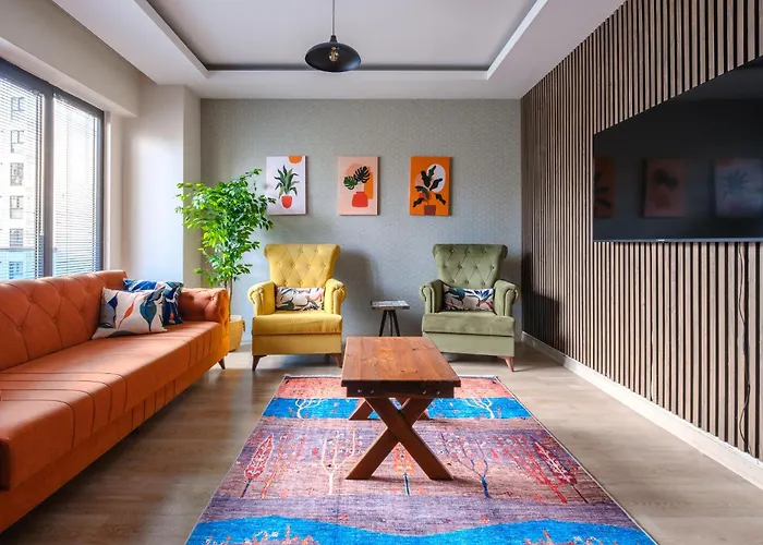 Colorful Flat Near Torium And Beylikduzu Metrobus