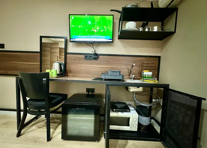 Aram Kerasi Rooms