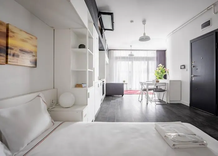 Cute Cozy Modern Studio W Views Balcony! #377