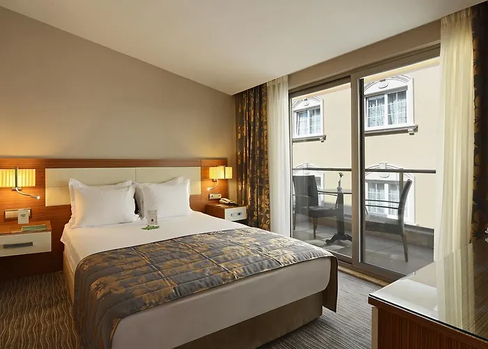 Yasmak Comfort Hotel