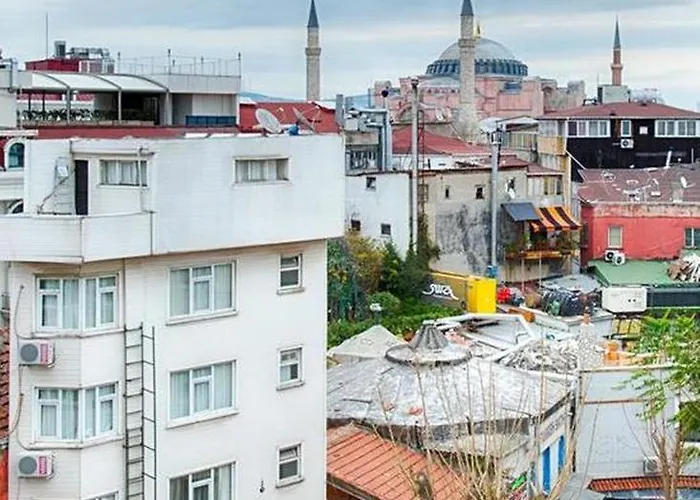 Arsenal Hotel