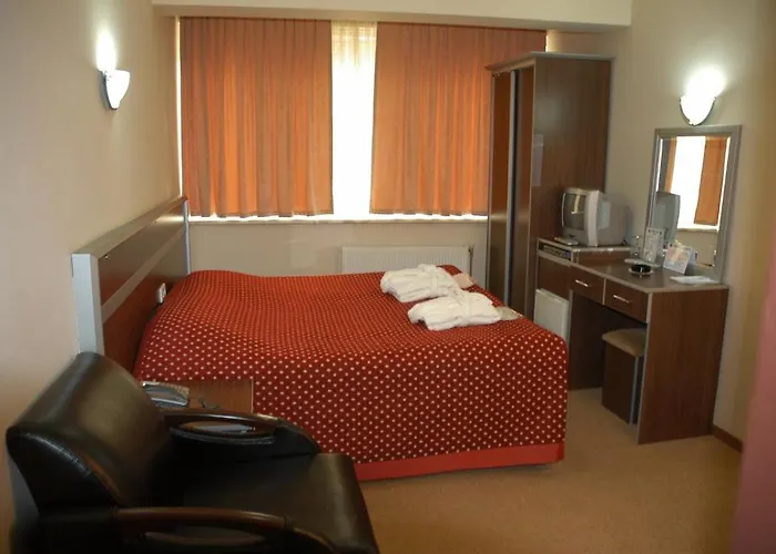 Grand Lion Hotel