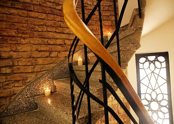 Frida Suites