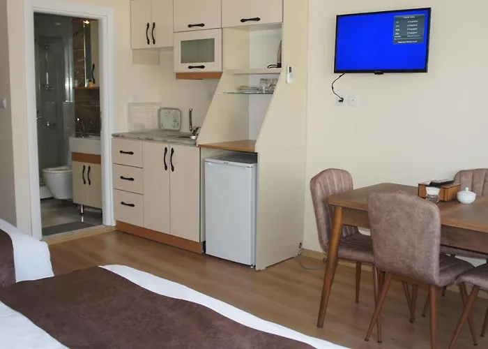Newaz Hotel