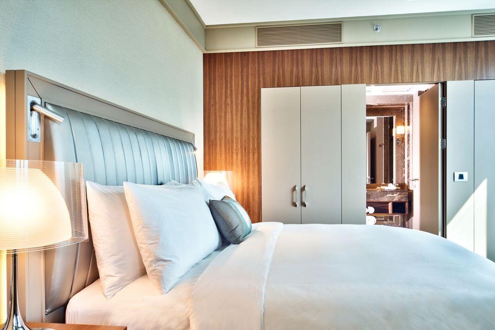 Renaissance Polat Bosphorus 5*