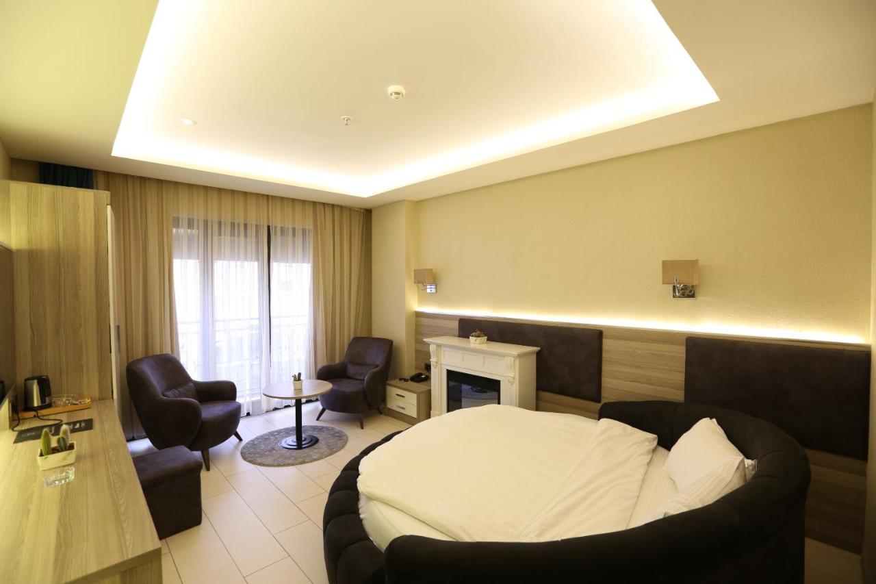 Random 3* Istanbul