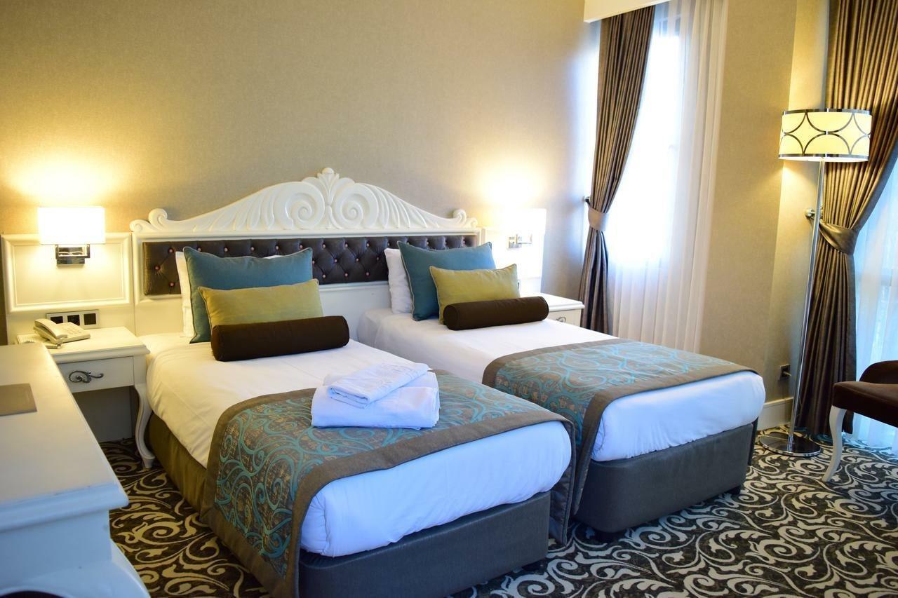 Taksim Pera Center 4*
