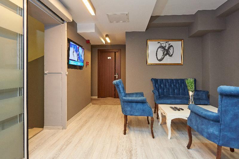 Hotel Renzo 4*