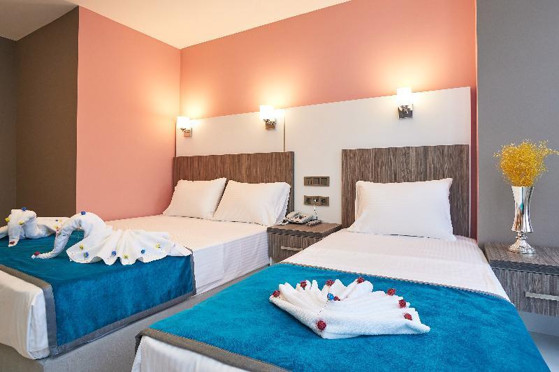 Hotel Renzo 4*