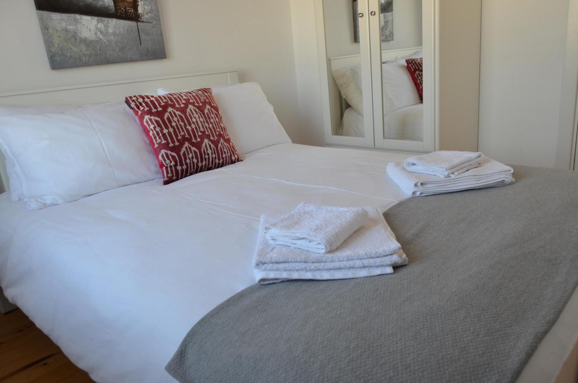 Newly Renovated Cozy ö-5 ın Taksim Daire