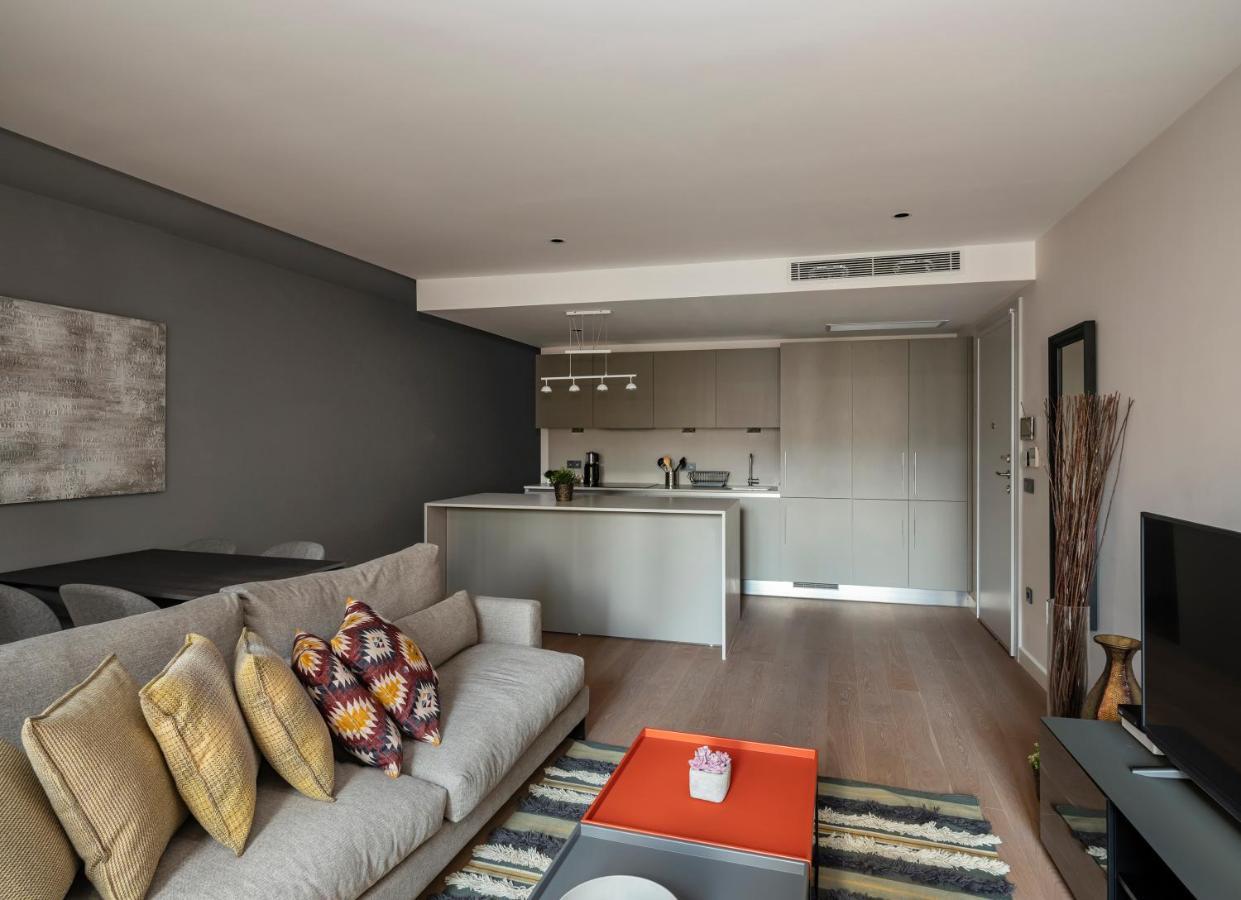 Beautiful Bright Modern 2bed2bath Gem! #67 Apartment
