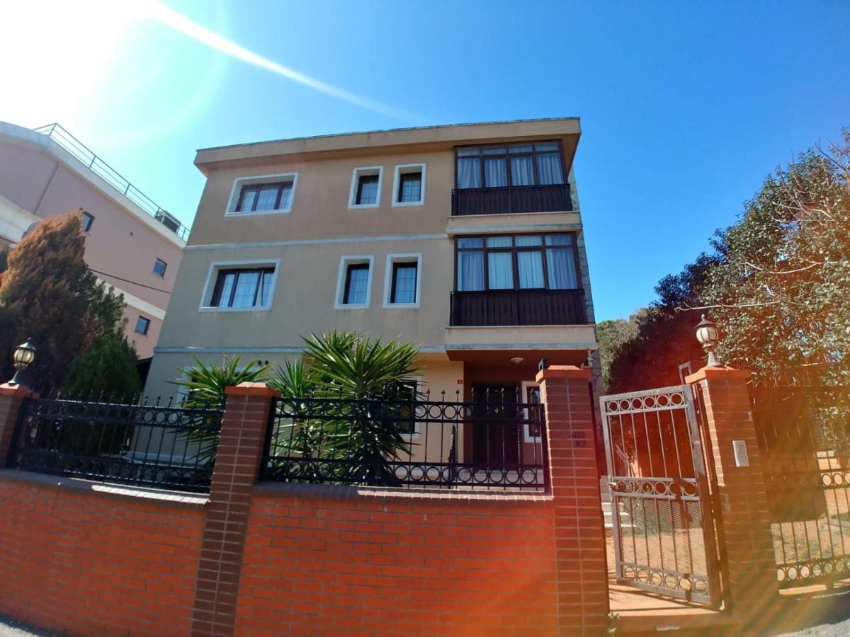 Tuzla Hotel *
