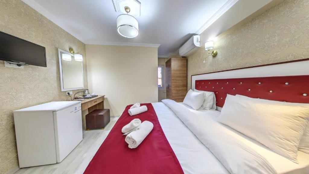 Cihangir Palace 4*