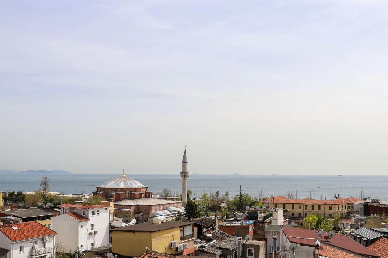 Sultan Suleyman Palace & Istanbul