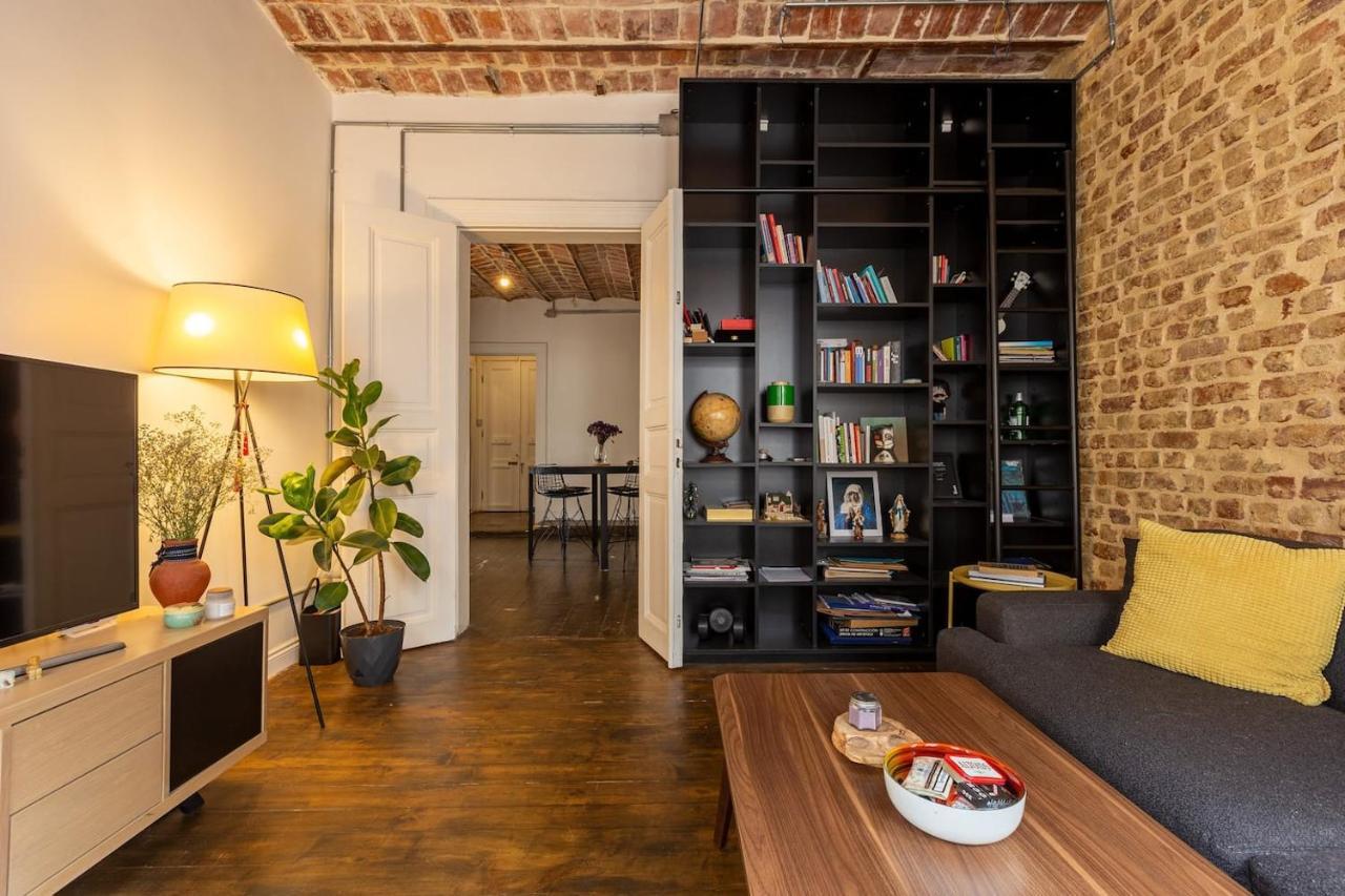 Apartment Renovated At The Heart Of With Huge Terrace *