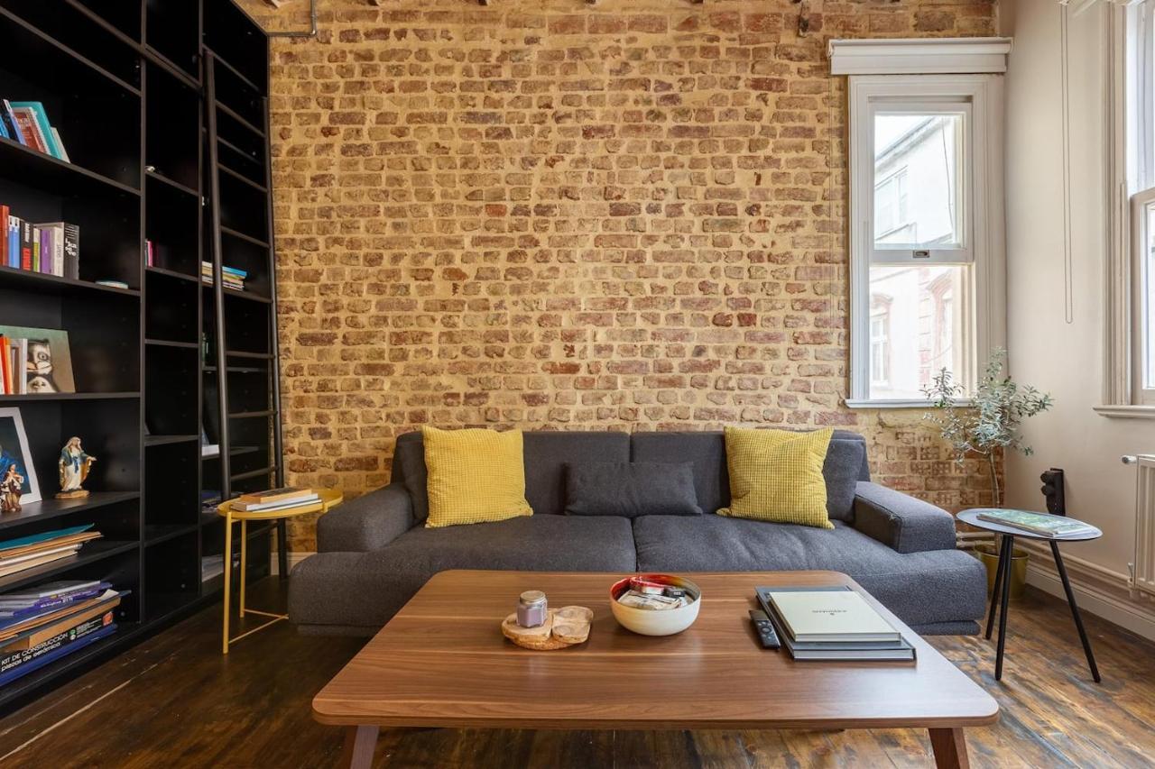 Renovated At The Heart Of With Huge Terrace * Istanbul