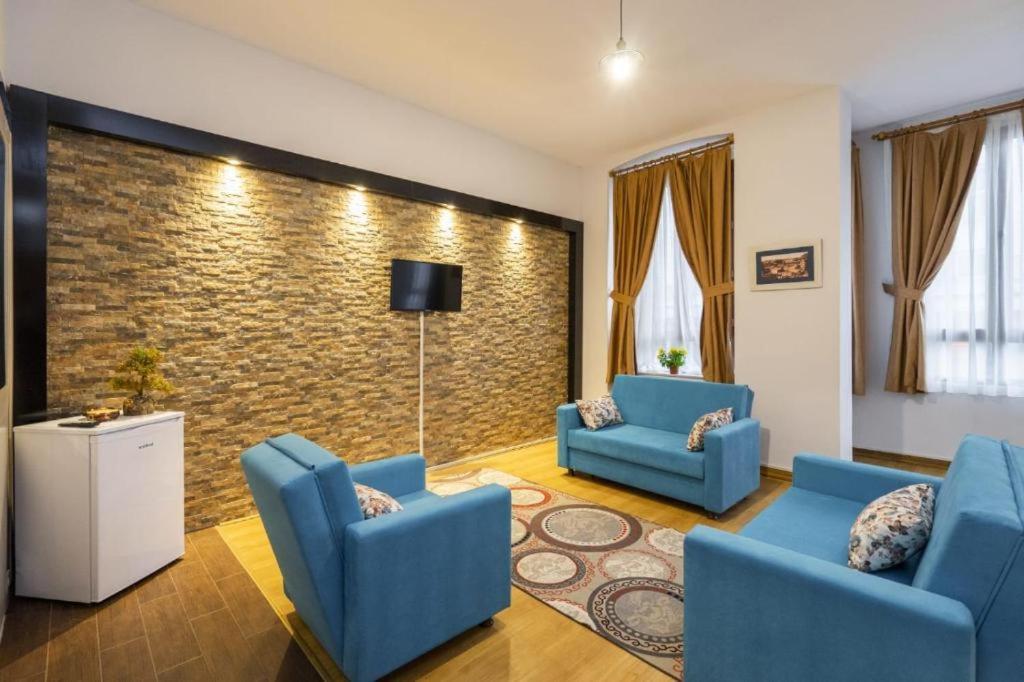 Aparthotel Fanda Suites *
