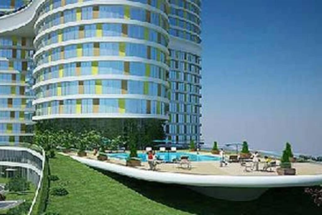 Magneficent Luxury With Pool And Fitnes *