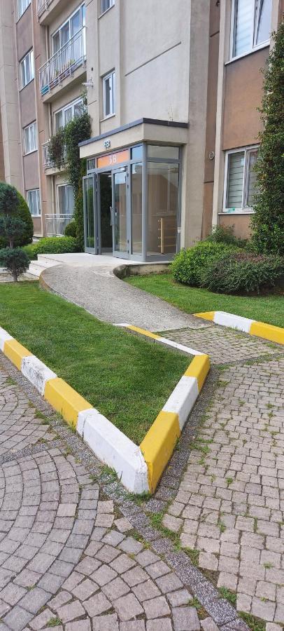 Apartamento Beylikduzu Huzurlu Aile Yasam Sitesi Ful Donanimli Ev
