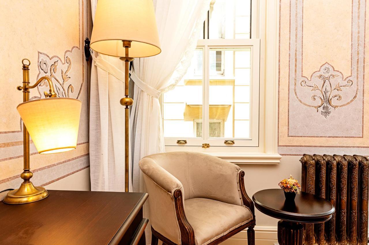 Hotel Meroddi Barnathan *