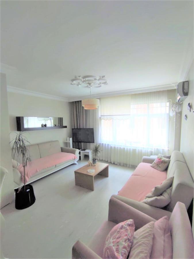 Peaceful Centre Of Kadikoey Apartment *