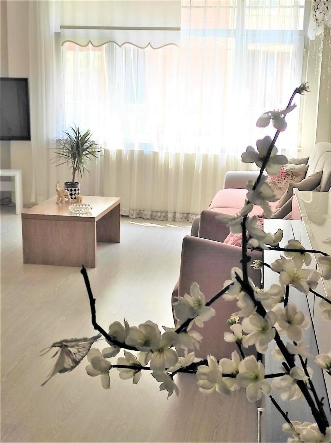 Peaceful Centre Of Kadikoey Apartment *