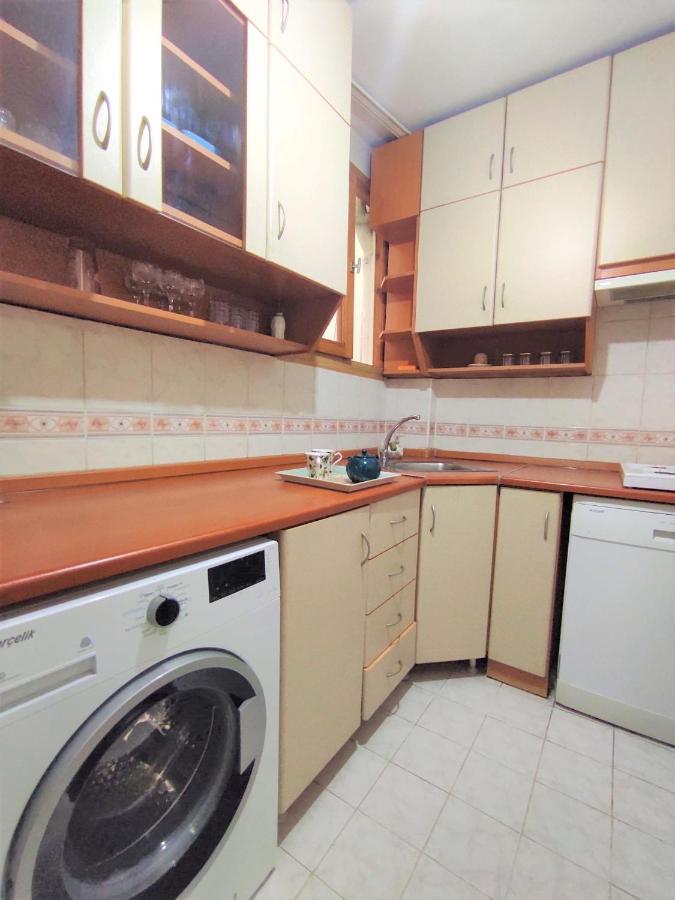 Peaceful Centre Of Kadikoey Apartment *