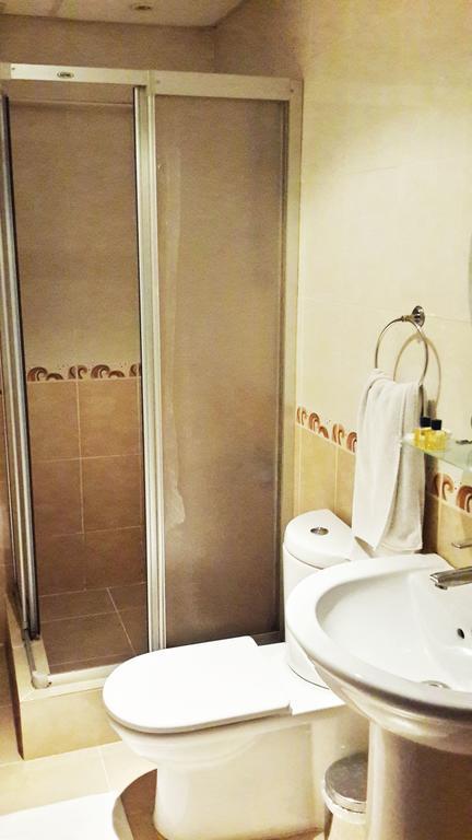 Gur Hotel 2*