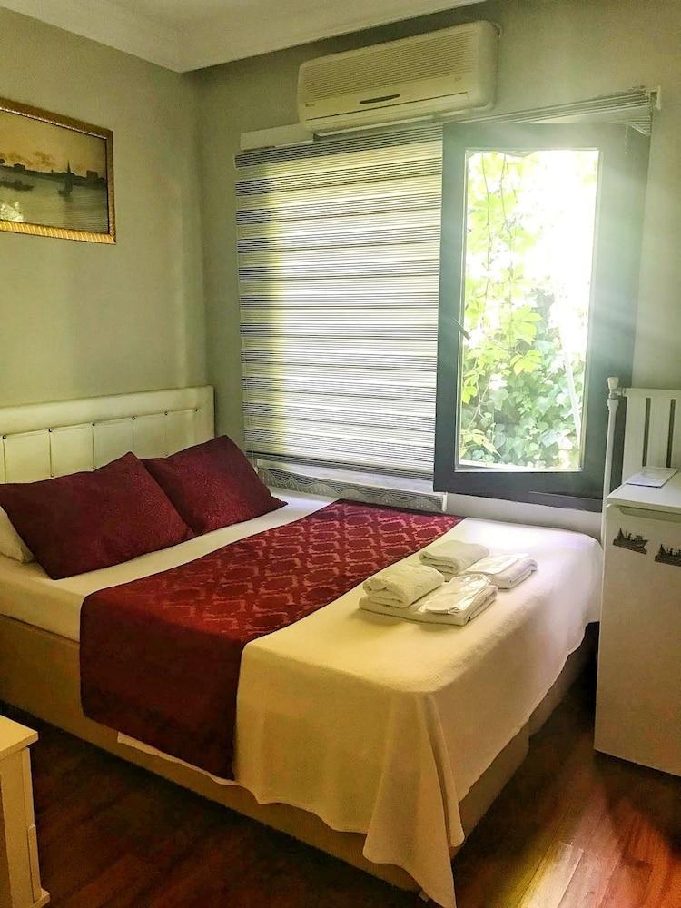Hotel Mavilla