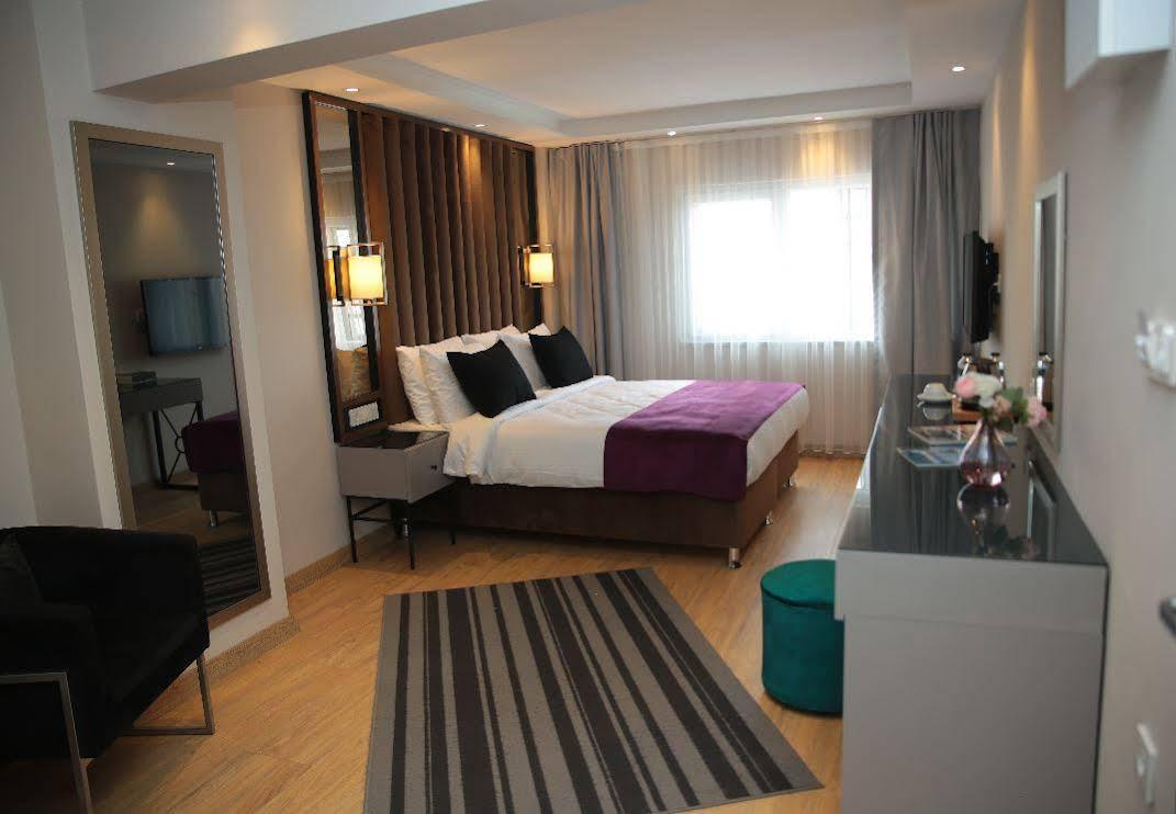 The Roomy Sisli 2*