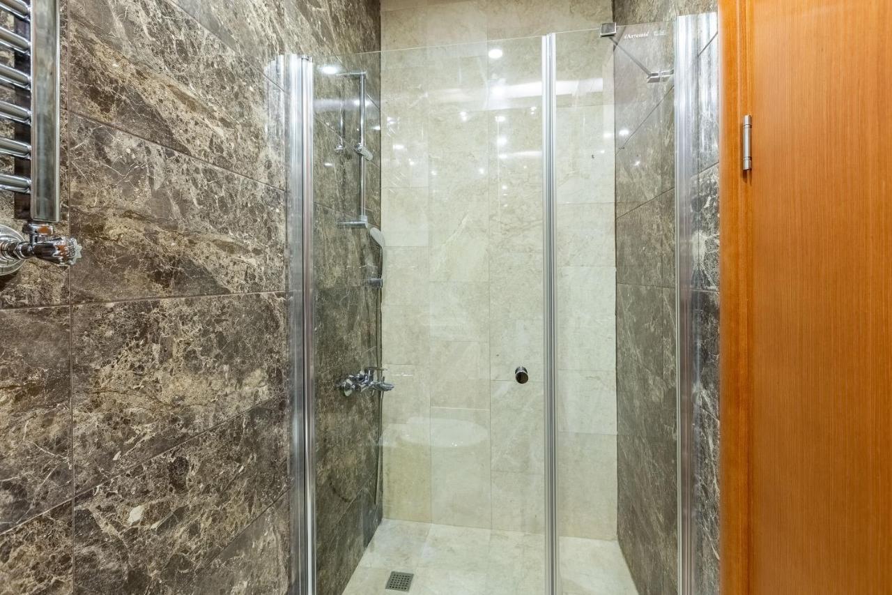 2 Bedroom Apartment In Umraniye