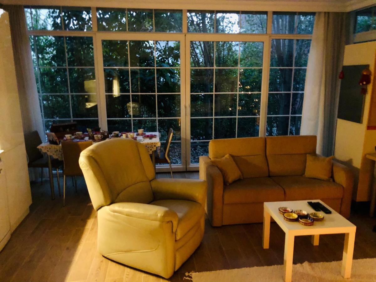 Lovely Escape House In A Frame With Garden Istanbul