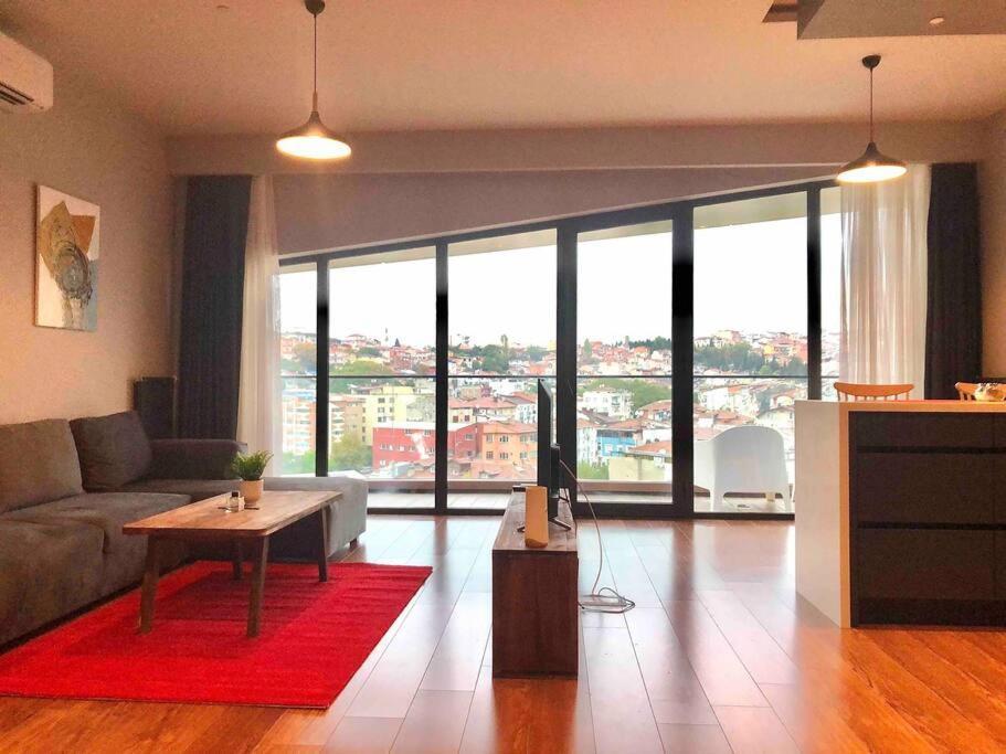 Apartment Luxury - Pool, Parking & Gym In Beyoglu *