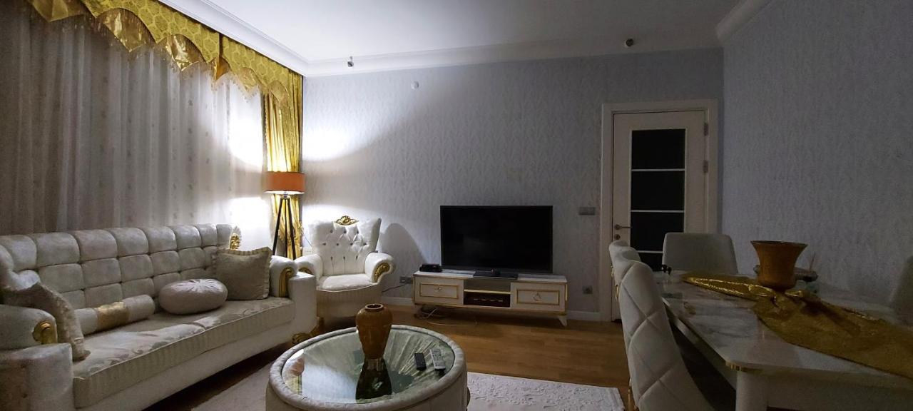 Beylikduzu Huzurlu Aile Yasam Sitesi Ful Donanimli Ev Apartamento