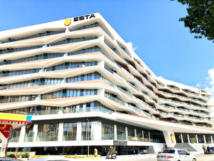Apartment Luxury - Pool, Parking & Gym In Beyoglu