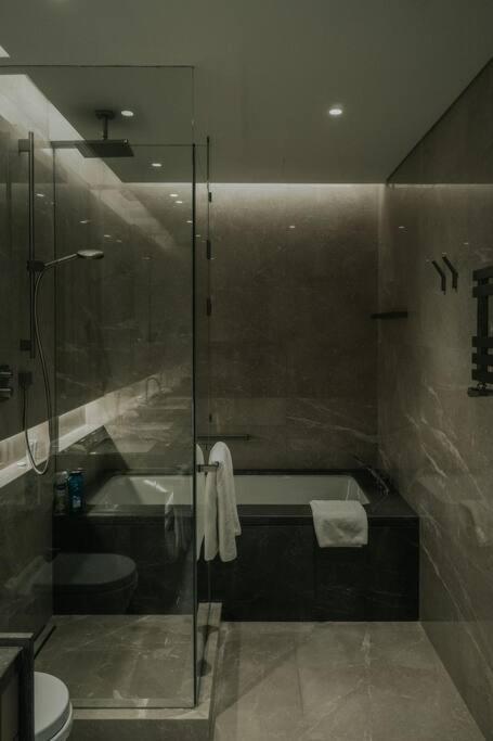 Serviced Luxurious 3+1 In Address Emaar Square * Istanbul