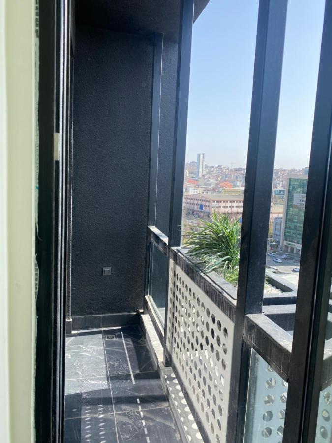 G Tower Apartment *
