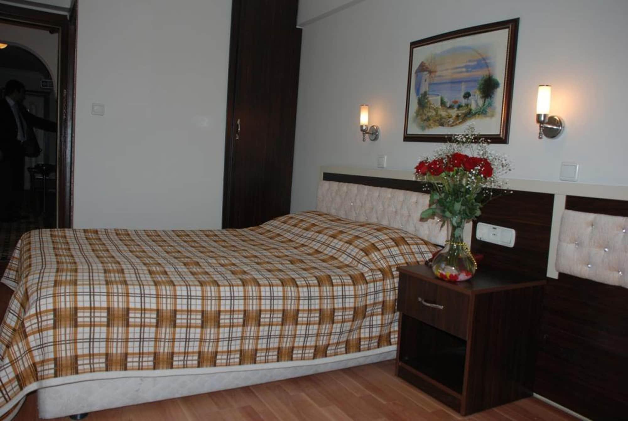 Grand Otel