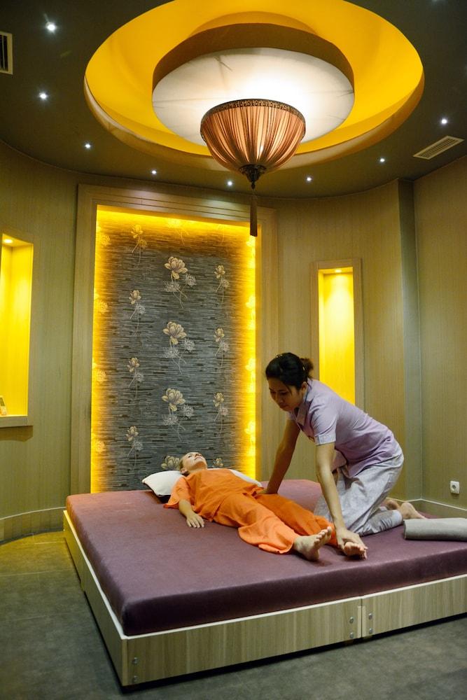 Limak Eurasia Luxury Otel