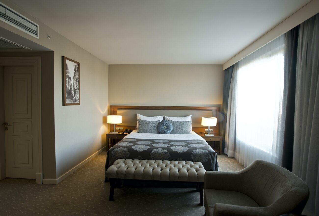 Miracle Airport & Hotel 5*