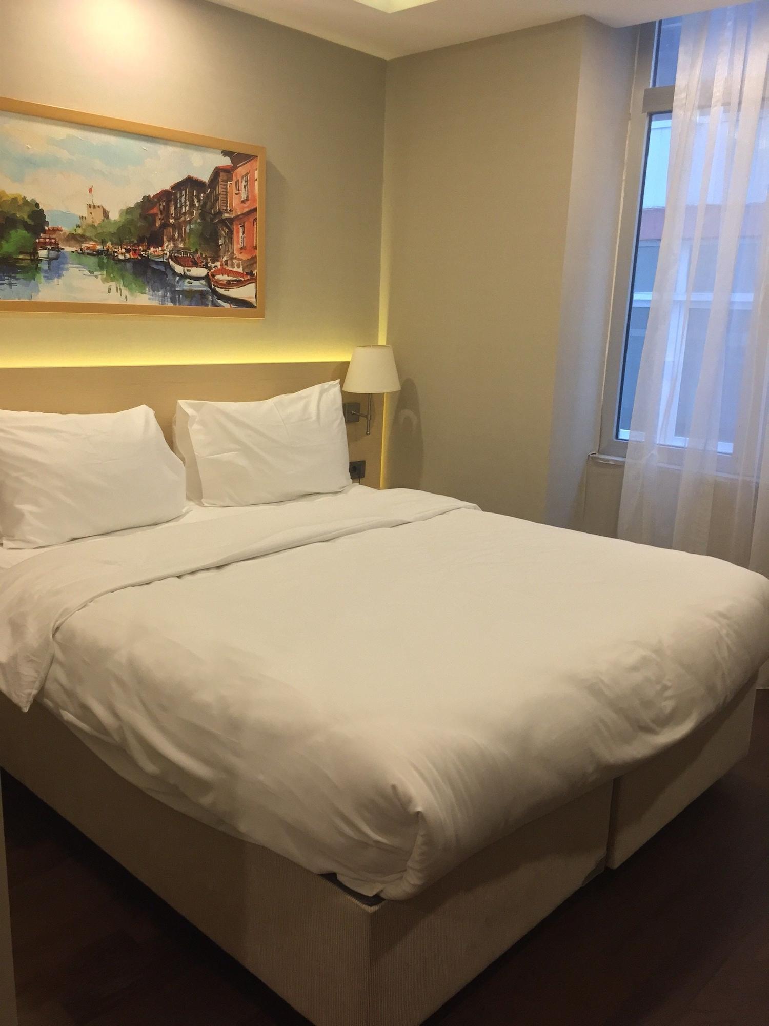 Molton Monapart Mecidiyekoy Hotel