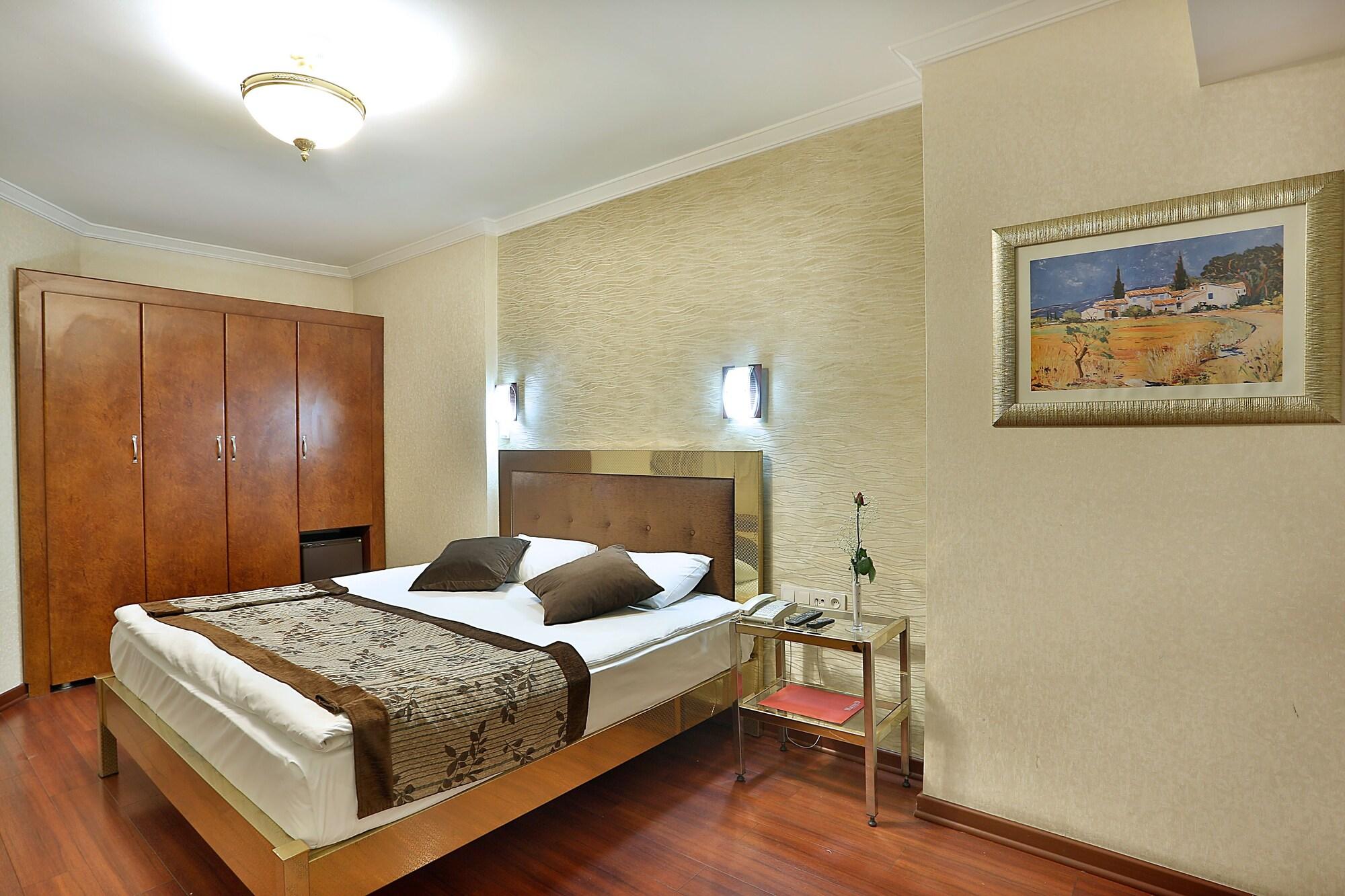 Grand Madrid 3* İstanbul