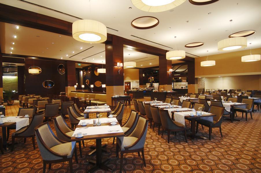 Titanic Business Kartal Hotel