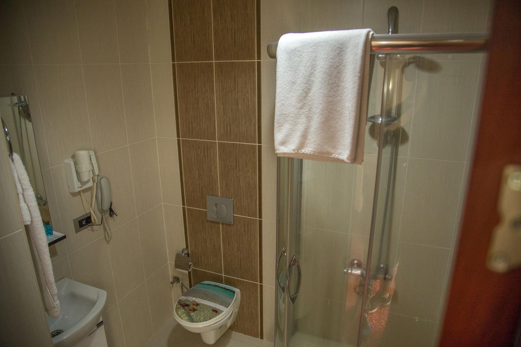 Grand Merin Airport 3*
