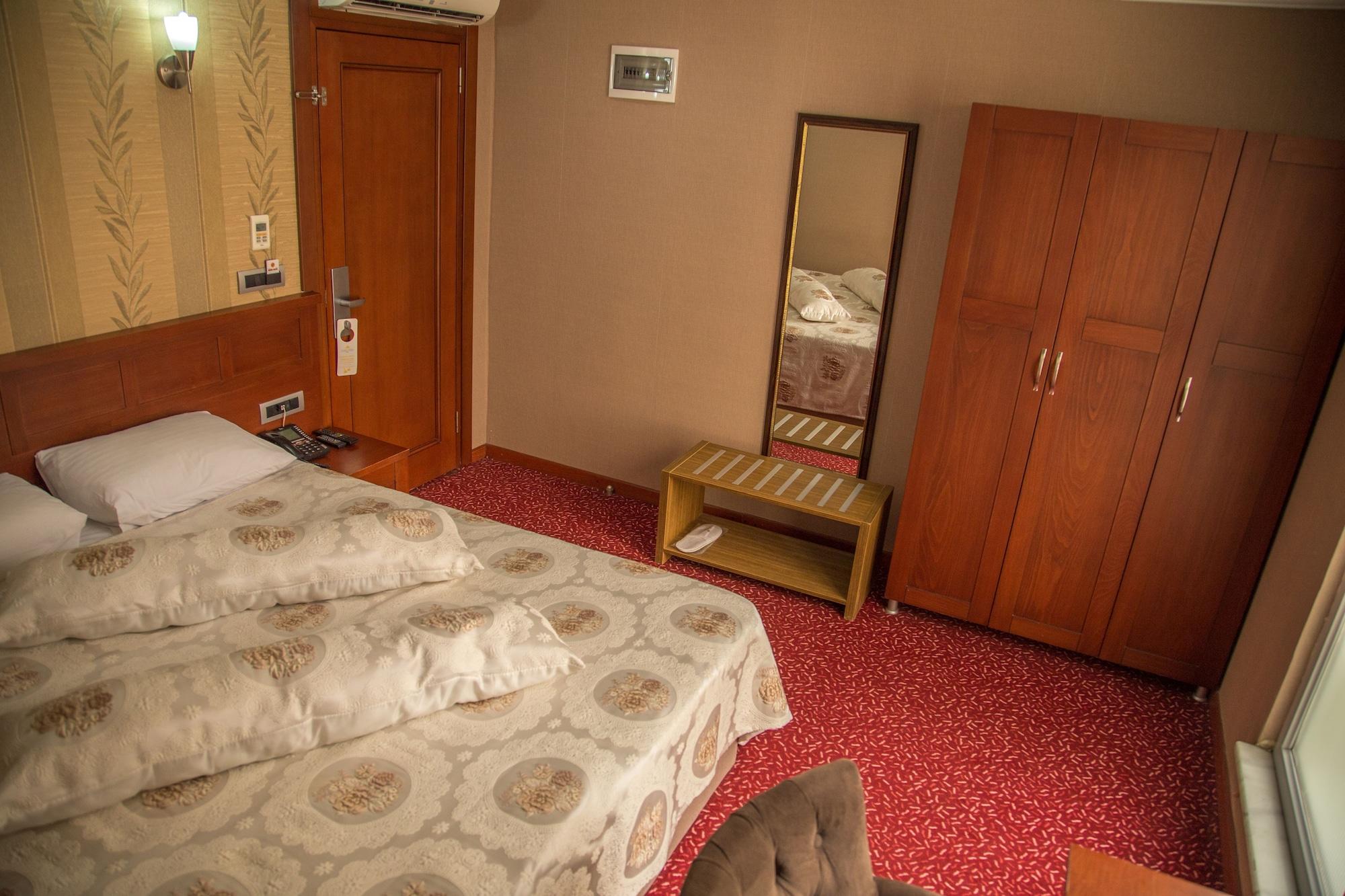 Grand Merin Airport Otel 3*