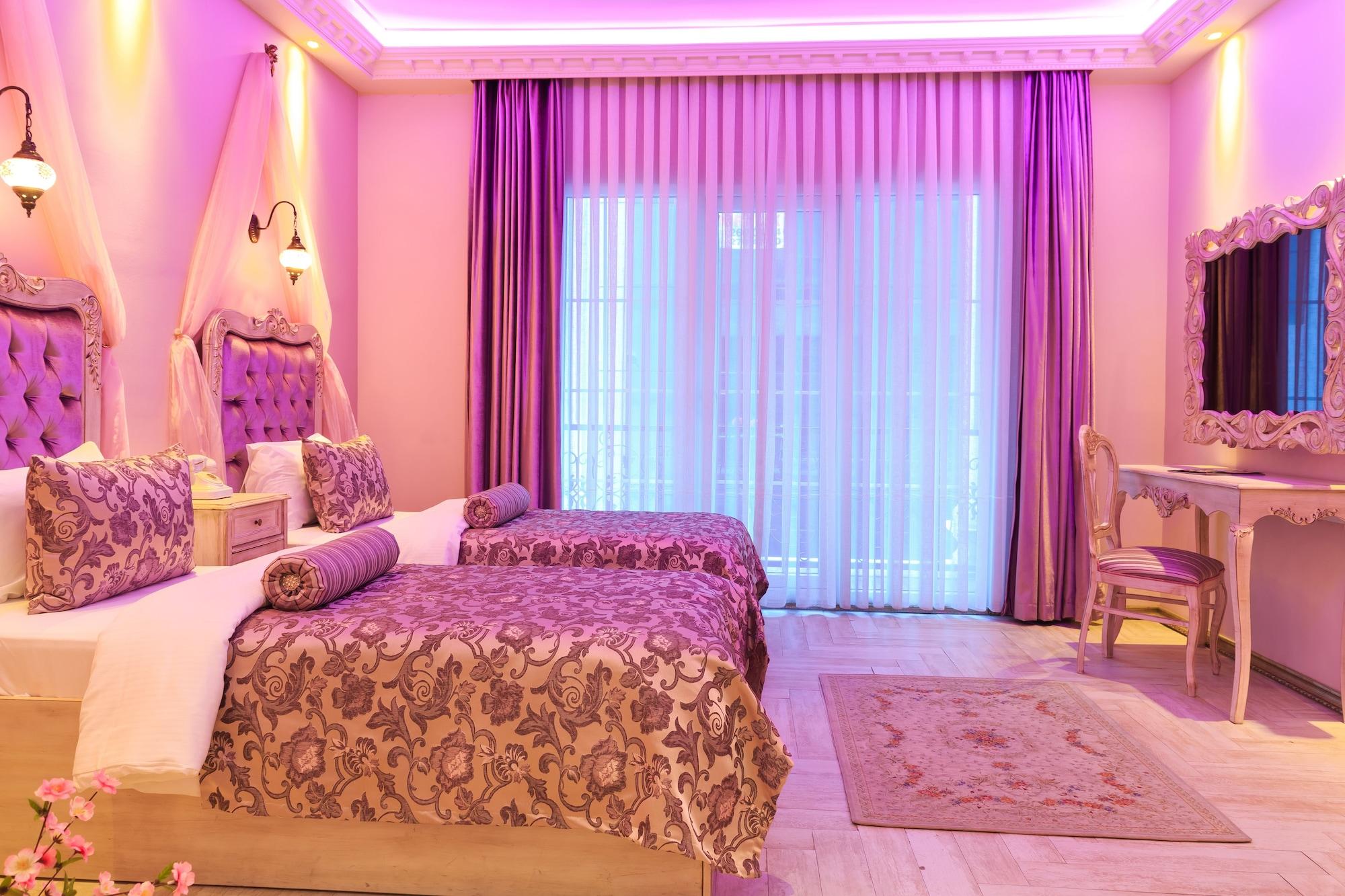 Elegance Hotel