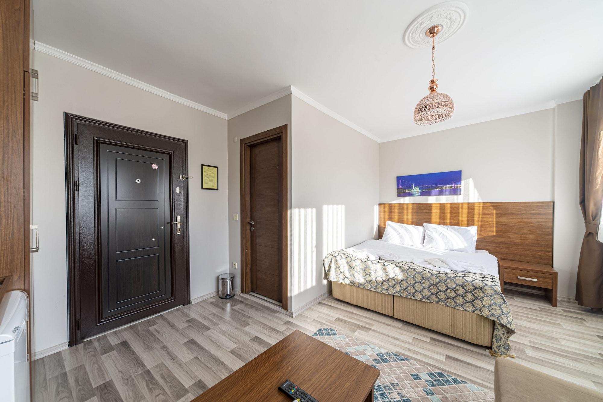 Carina Aparthotel