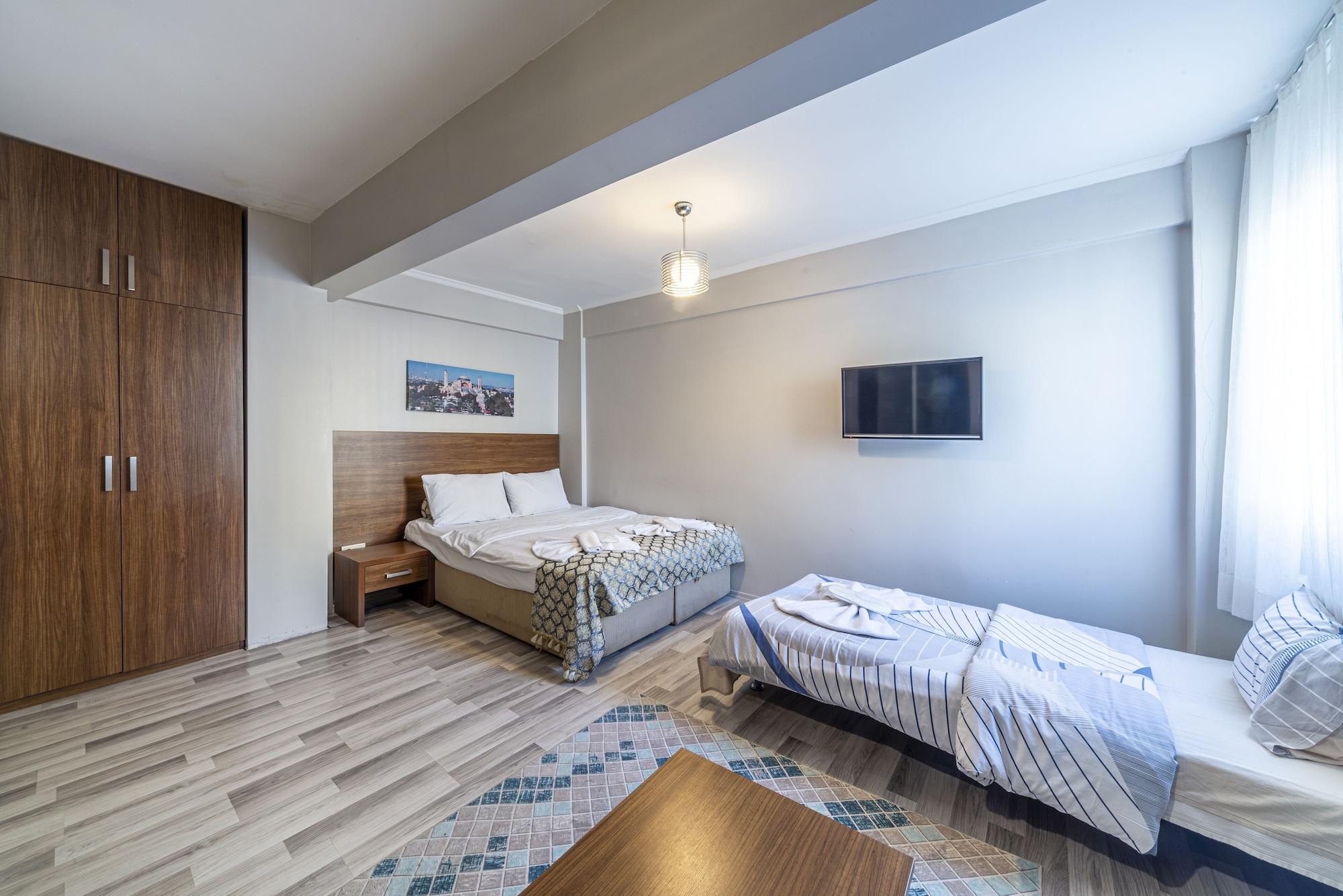 Aparthotel Carina 3*