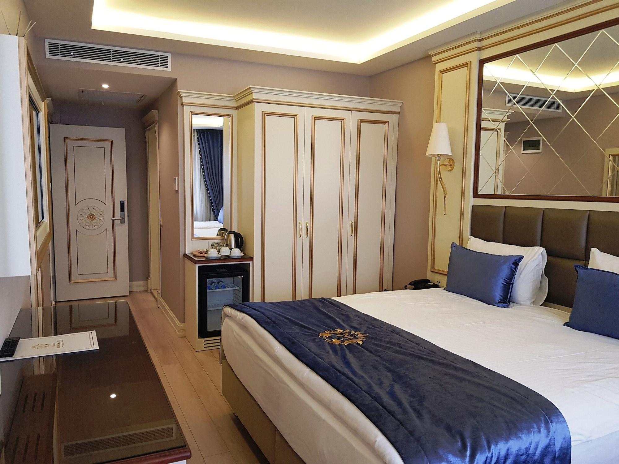 Grand Marcello Hotel