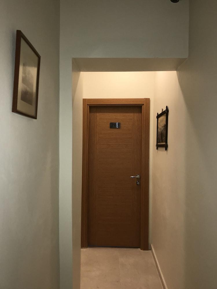 Otel Historial 3*